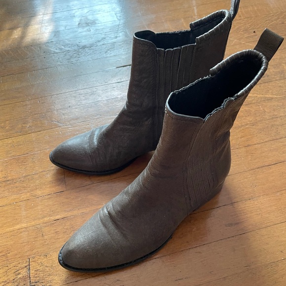 EUC Alexander Wang Army Green Anouck Chelsea Boots - Picture 4 of 8